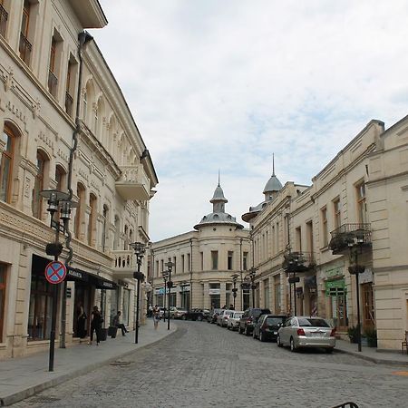 Guesthouse Medea On Pushkini 4 Кутаїсі Екстер'єр фото